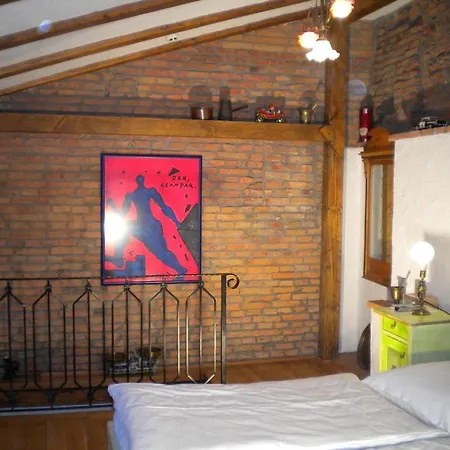 Casa Rozelor 4* Брашов