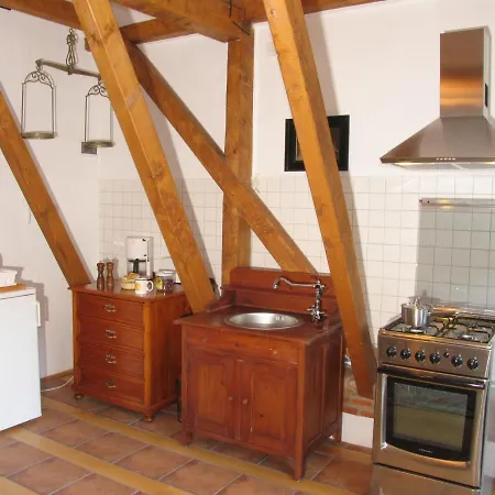 Casa Rozelor