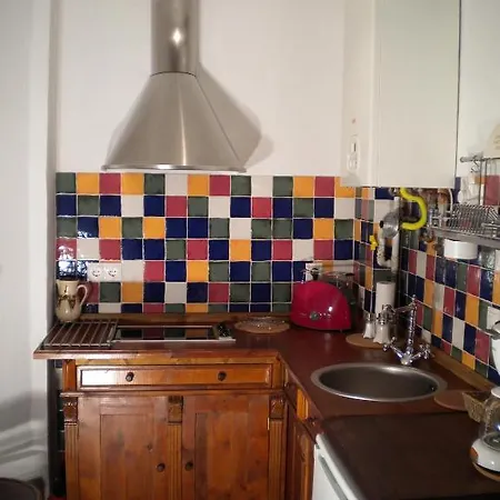 Casa Rozelor Konukevi 4*